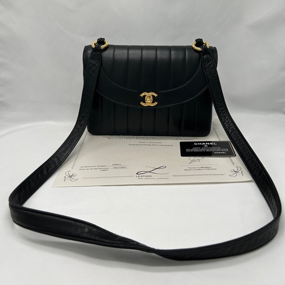 Vintage Chanel Mademoiselle Round Flap 24K Gold Hardware - Picture 1 of 14
